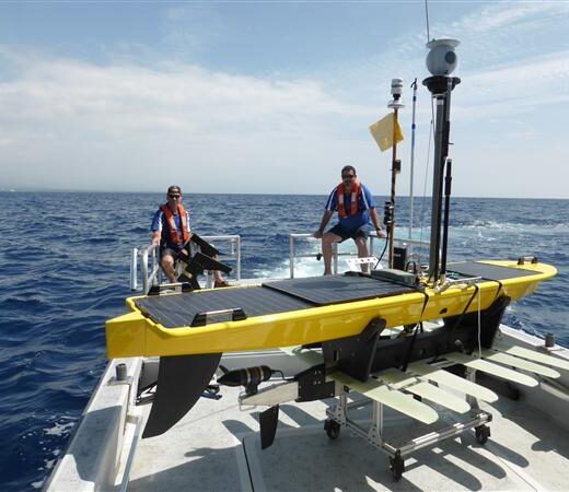 UVS Completes Wave Glider Training in Hawaii with Liquid Robotics