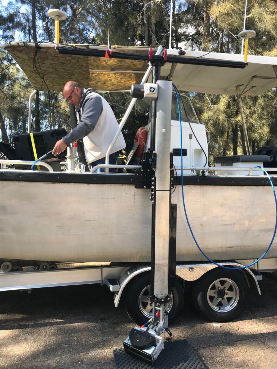 forward looking sonar for sailboat